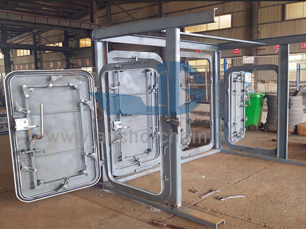 Hitro delujoča vodotesna vrata Marine Steel z enim vzvodom